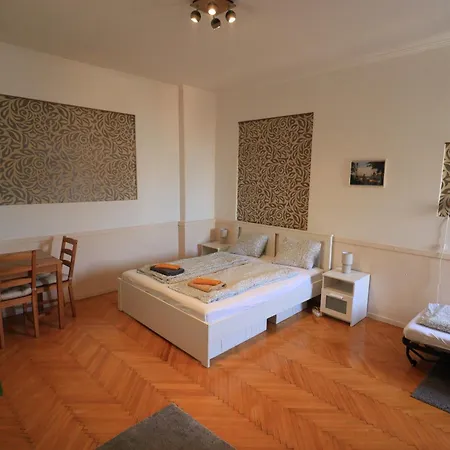 Astoria Apartment