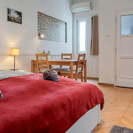 Apartamento Astoria *